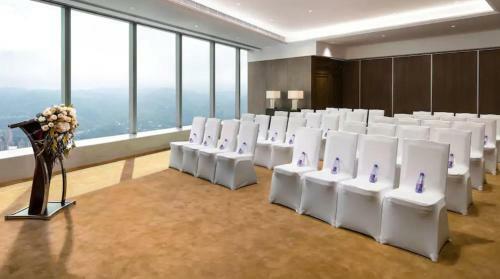 The Lixury Hotel, In The Unbound Collection By Hyatt
