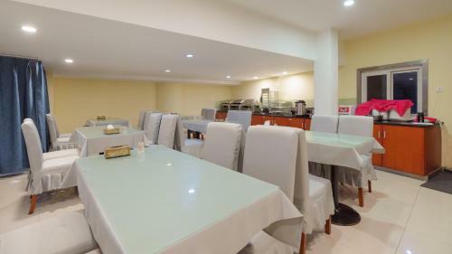 Vyluk Hotel Chongqing Jiefangbei Center Branch