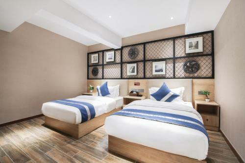 Zou Qu Ye Travel Hotel