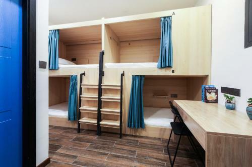 Zou Qu Ye Travel Hotel