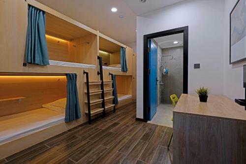 Zou Qu Ye Travel Hotel