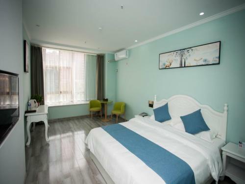 Shell Chuzhou North Bus Station Hotel