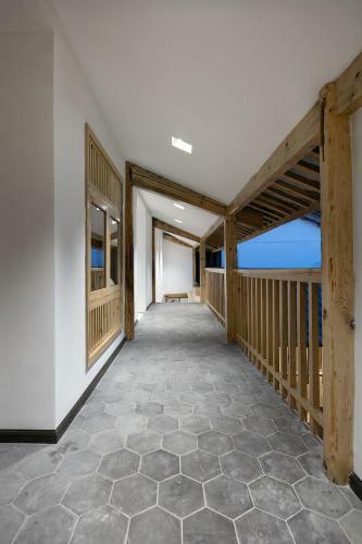 Lijiang Muqian Hotel