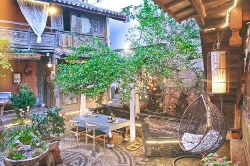 Hostal Far And Near Villa