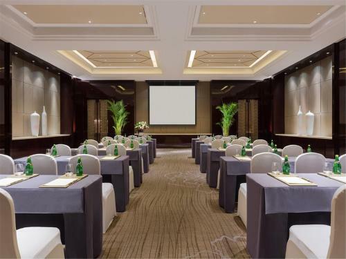 Hotel Wanda Realm Fushun