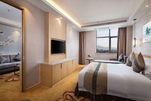 Hotel Ramada Plaza By Wyndham Enshi