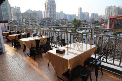 Zhongbo Art Hotel