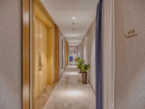 Guangzhou Baiyun Airport Kyriad Marvelous Hote