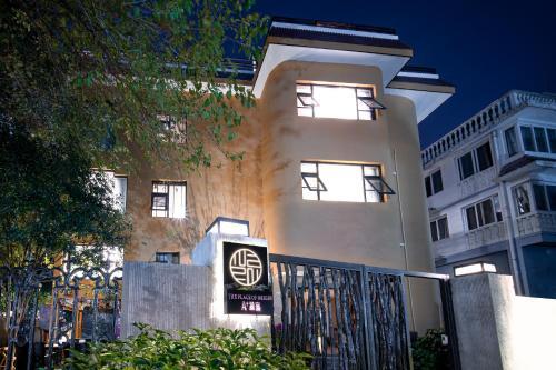 The Place Of Origin (Large Viewing Terrace & Bbq)