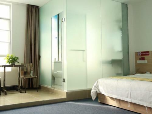 Shell Haikou Xiuying District Hainan University Hotel