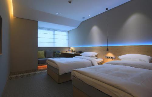 Ebo Hotel (Hangzhou West Lake)