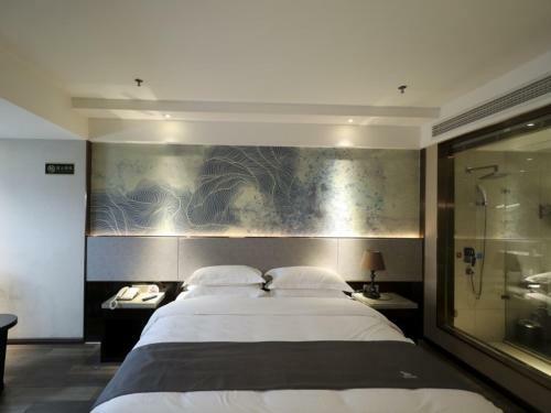 Greentree Eastern Jingde Town Railway Station Hotel