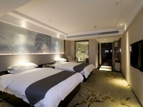 Greentree Eastern Jingde Town Railway Station Hotel