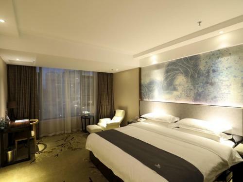 Greentree Eastern Jingde Town Railway Station Hotel