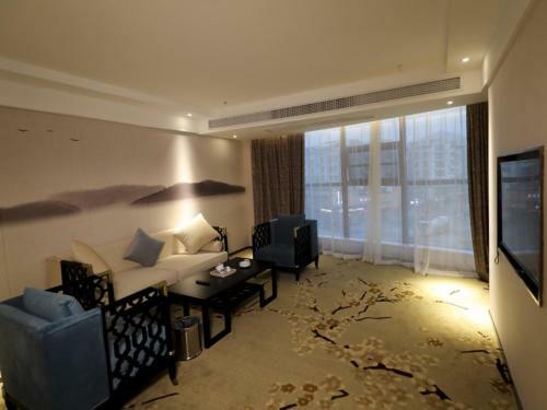 Greentree Eastern Jingde Town Railway Station Hotel