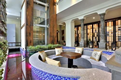 Qingyue Jingshe Hotel