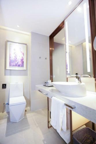 Lavande Hotel (Jingdezhen Taoxichuan Creative Square Branch)