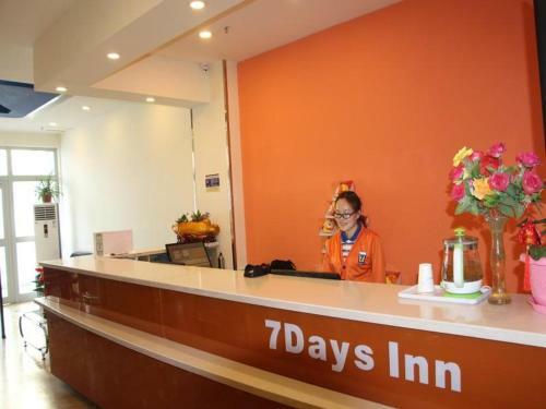 Hotel 7days Inn Korla Passenger Station