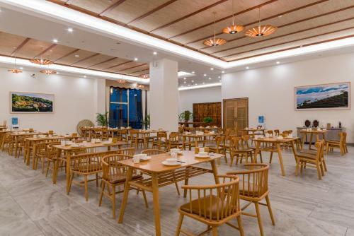 Yunxianju Tea Culture Theme Hotel