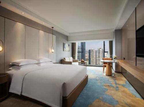 Hotel Ramada Encore By Wyndham Kunming West