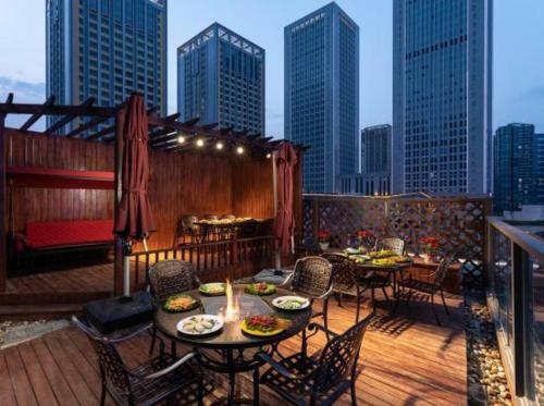 Hotel Ramada Encore By Wyndham Kunming West
