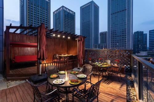 Hotel Ramada Encore By Wyndham Kunming West