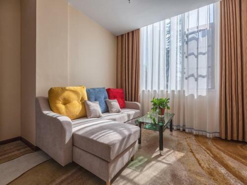 Greentree Eastern Kunming Baiyun Road Tongde Square Hotel