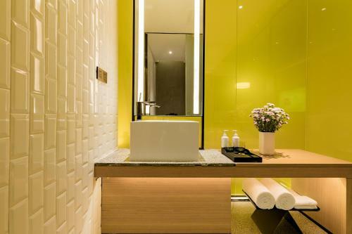 Xiu Hotel Kunming Shanchafang Branch