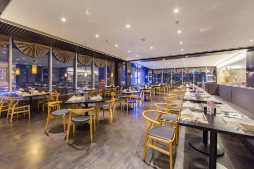 Hotel Yitel (linyi Binhe Avenue)