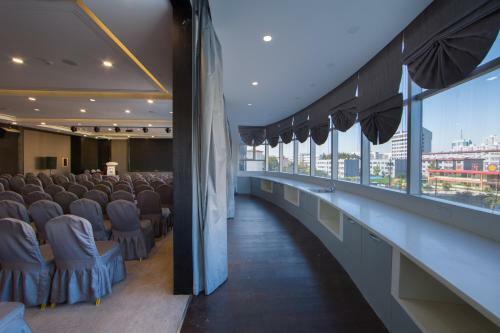 Hotel Yitel (linyi Binhe Avenue)