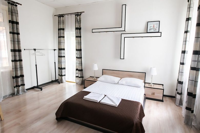 Sunrise Aparthotel