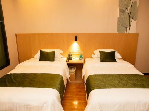 Greentree Inn Pingliang Jinding Times Square Express Hotel