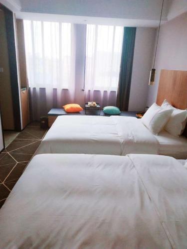 Myfeel Hotel (Ningbo Tianyi Square)