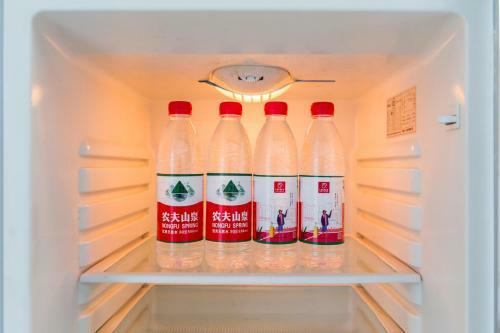Hotel Qingdao Shinan�wusi Square�