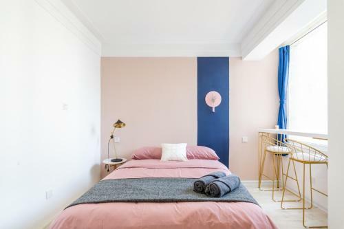 Hotel Qingdao Shinan�wusi Square�