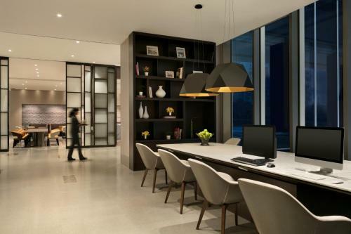 Hotel Hyatt Place Shanghai Tianshan Plaza