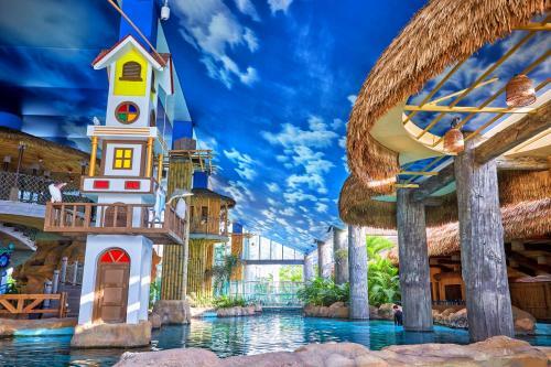 Hotel Big White Whale Ocean Exploration World