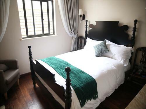 Soho Garden Hotel (Shanghai Huaihai Rd. Flagship)