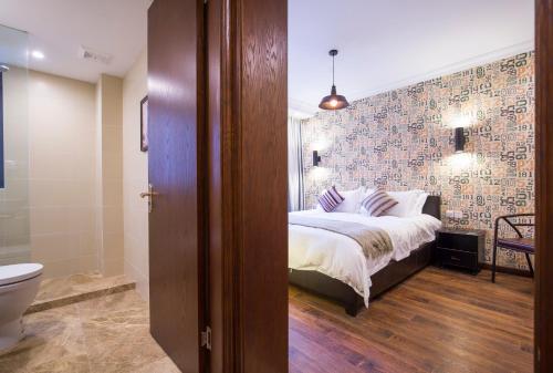 Soho Garden Hotel (Shanghai Huaihai Rd. Flagship)