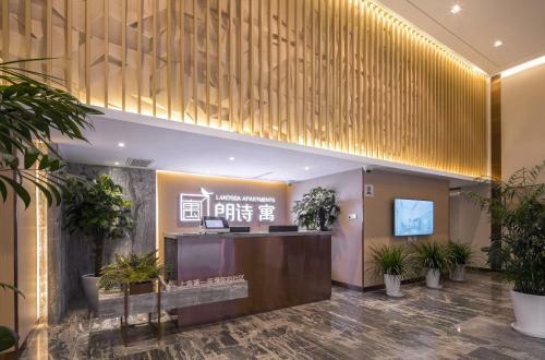 Elite Space Of Landsea Apartment