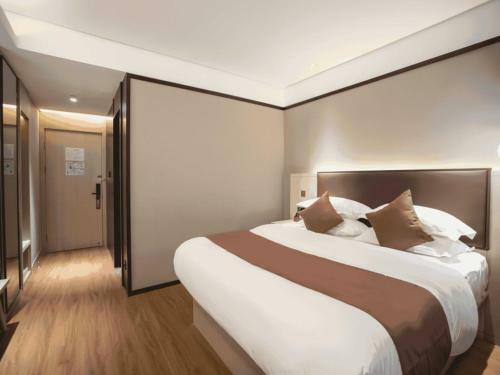 Gya Shanghai Jiangpu Hotel