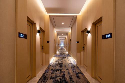 Mengguo Hotel Zhuqiao Town