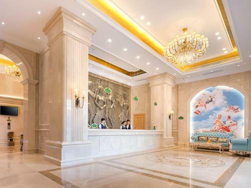 Vienna Hotel (Shenzhen Lilang Wanguocheng)