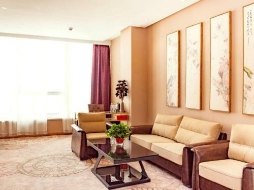 Greentree Eastern Tianjin Wuqing Stadium Hotel