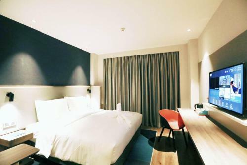 Holiday Inn Express Pengzhou Downtown, An Ihg Hotel