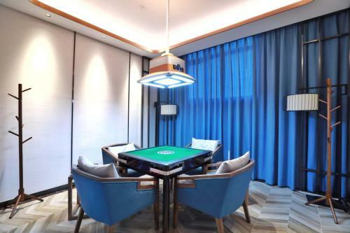 Holiday Inn Express Pengzhou Downtown, An Ihg Hotel