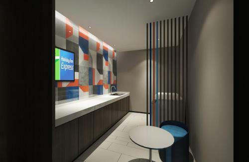 Holiday Inn Express Pengzhou Downtown, An Ihg Hotel