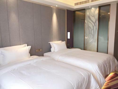 Lavande Hotel Turpan Grand Cross