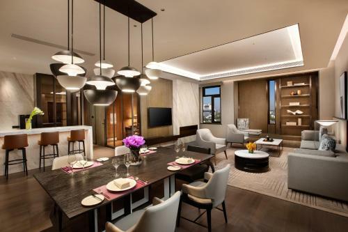 Crowne Plaza Wuzhen, An Ihg Hotel