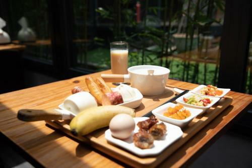 Wujing Shanhaijian Hotel